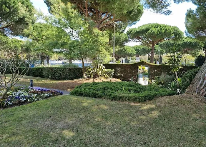Apartment Luxe étoiles: Renovated Oasis With Pool And Modern Comforts *