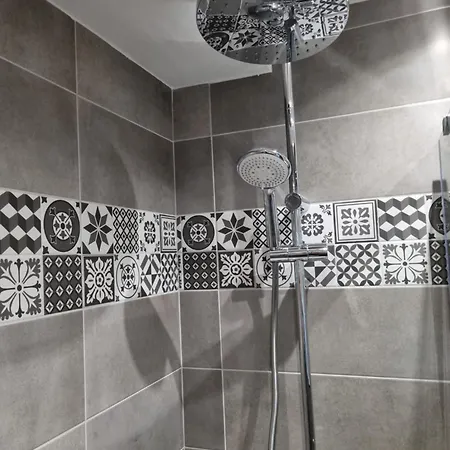 Cote Couchant Superbe T2 Tout Confort Classe 3 Etoiles Avec Piscine, Parking, Clim, Wifi, Netflix