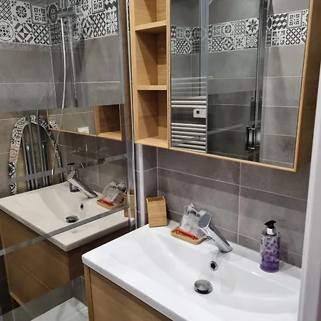 شقة Cote Couchant Superbe T2 Tout Confort Classe 3 Etoiles Avec Piscine, Parking, Clim, Wifi, Netflix