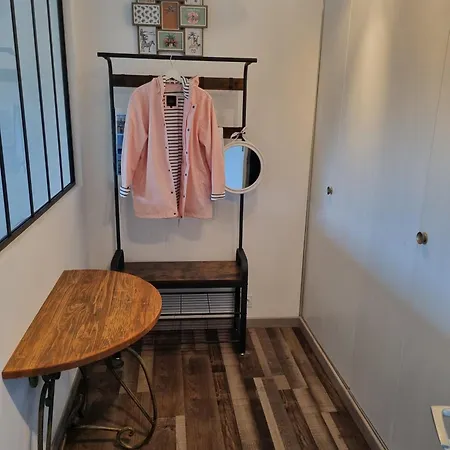 Cote Couchant Superbe T2 Tout Confort Classe 3 Etoiles Avec Piscine, Parking, Clim, Wifi, Netflix شقة