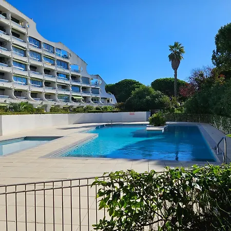 Coté Couchant Superbe T2 tout confort classé 3 étoiles avec piscine, parking, clim, wifi, Netflix La Grande Motte