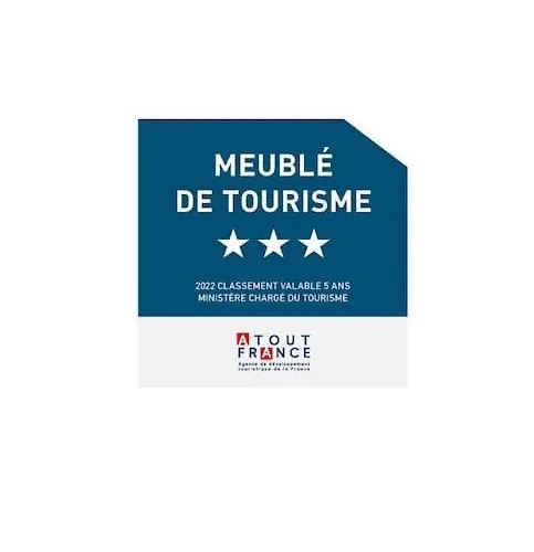 Apartman Superbe T2 Confort 3 Etoiles, Entierement Renove Avec Piscine, Parking, Clim, Wifi, Netflix