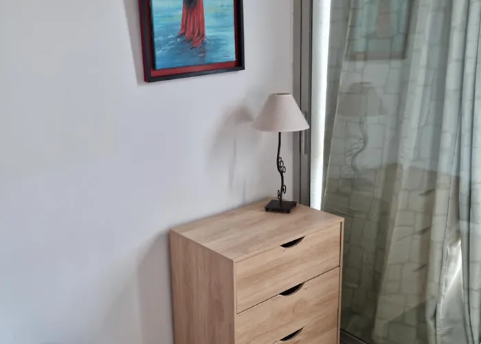 Apartman Superbe T2 Confort 3 Etoiles, Entierement Renove Avec Piscine, Parking, Clim, Wifi, Netflix La Grande-Motte